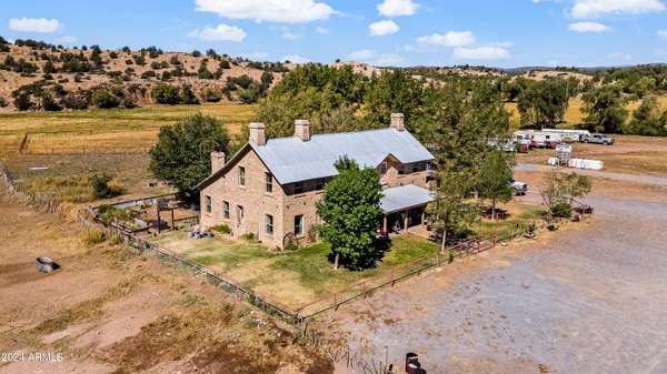 Seligman, AZ 86337,4820 E Perkinsville Road