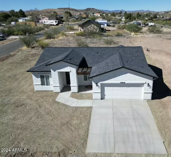 15630 S OASIS Road, Mayer, AZ 86333