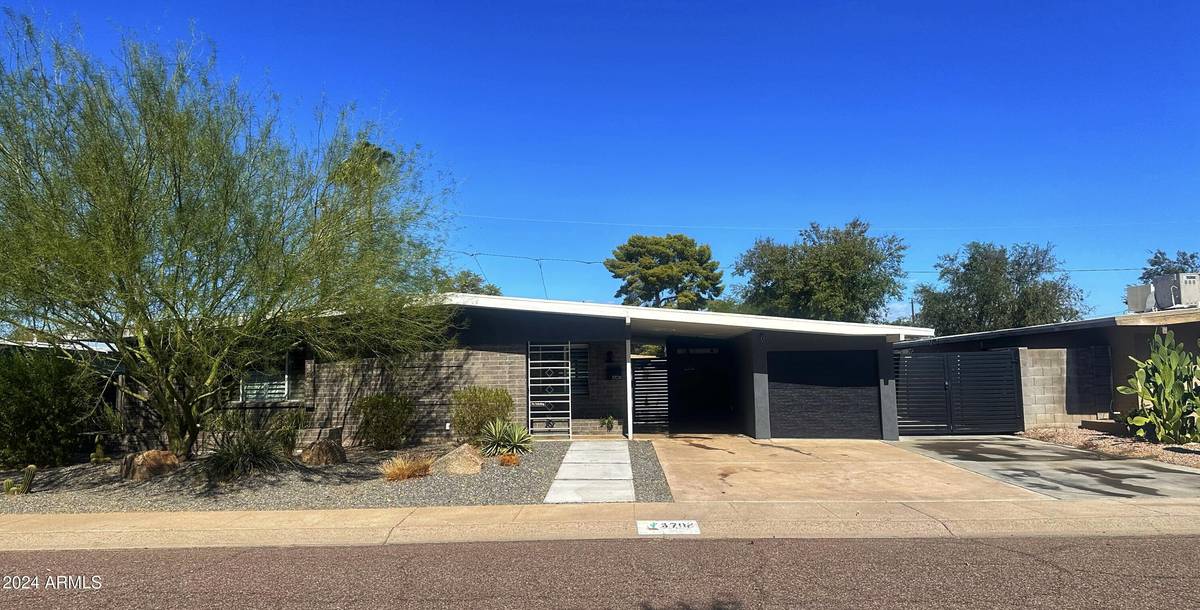 Phoenix, AZ 85028,3708 E LAUREL Lane