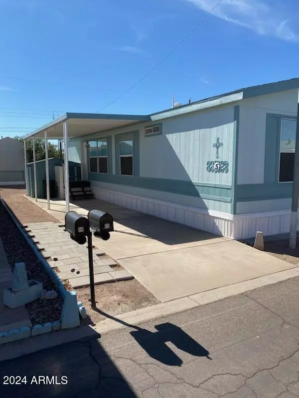 Mesa, AZ 85201,2121 N CENTER Street #5