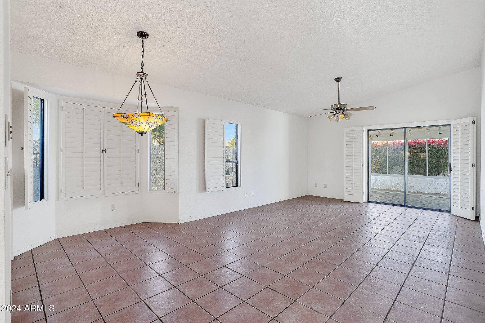Phoenix, AZ 85023,614 W KINGS Avenue