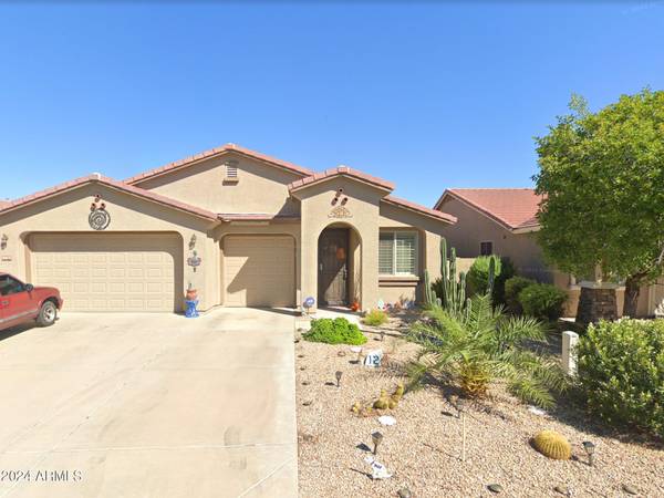 860 E CIERRA Circle, San Tan Valley, AZ 85143