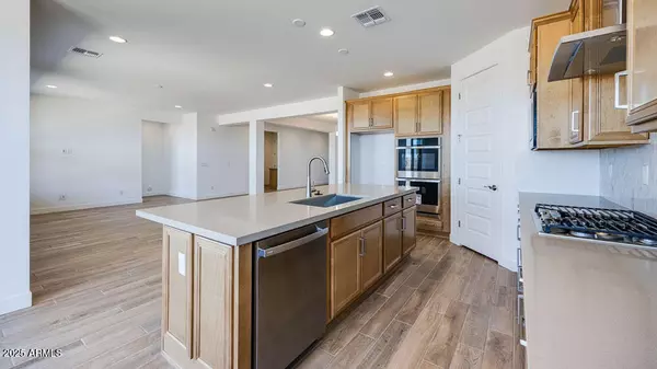 Surprise, AZ 85387,25149 N 171ST Avenue