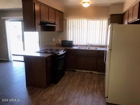 Tempe, AZ 85282,2428 E Pebble Beach Drive