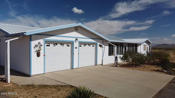 Pearce, AZ 85625,311 E Euclid Street