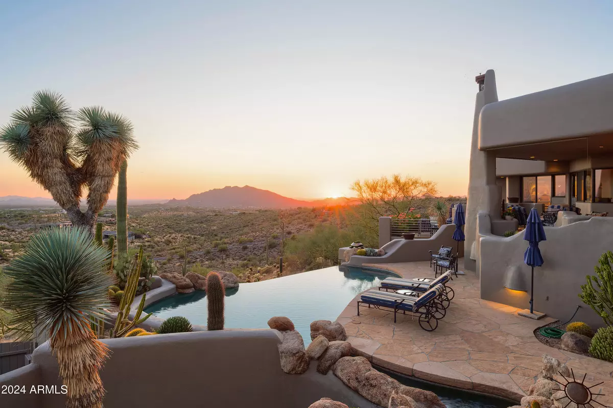 Scottsdale, AZ 85262,9215 E RED LAWRENCE Drive