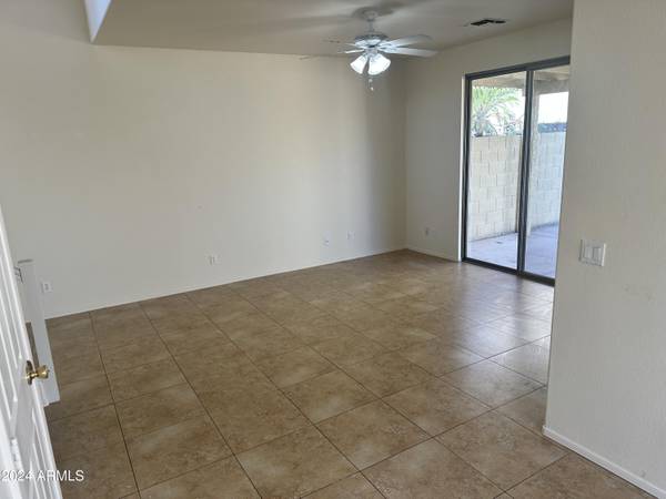 Mesa, AZ 85213,2059 N 30TH Street