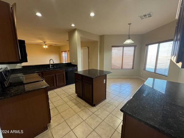 San Tan Valley, AZ 85143,28793 N SPUR Drive