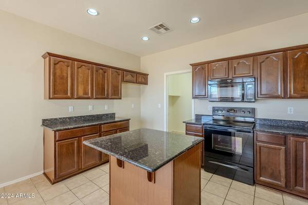 San Tan Valley, AZ 85143,28793 N SPUR Drive