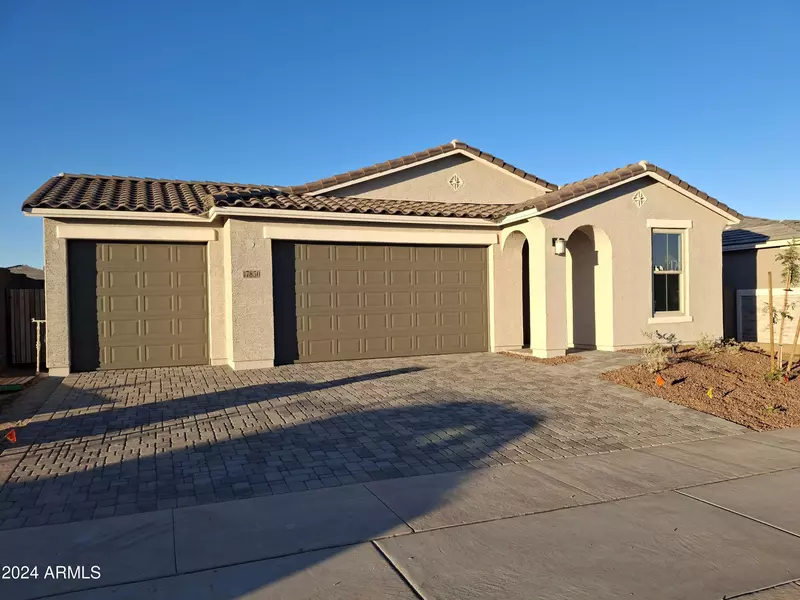 17850 W BLUE SKY Drive, Surprise, AZ 85387