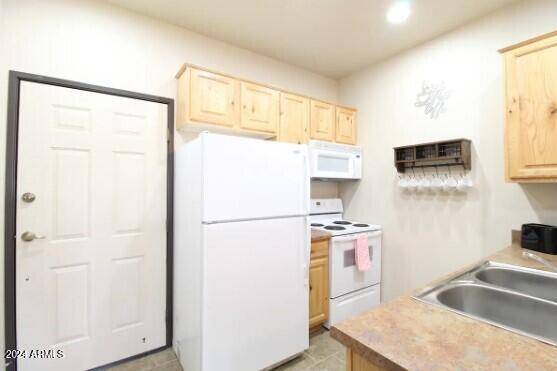 Overgaard, AZ 85933,2411 QUARTER HORSE Trail #223