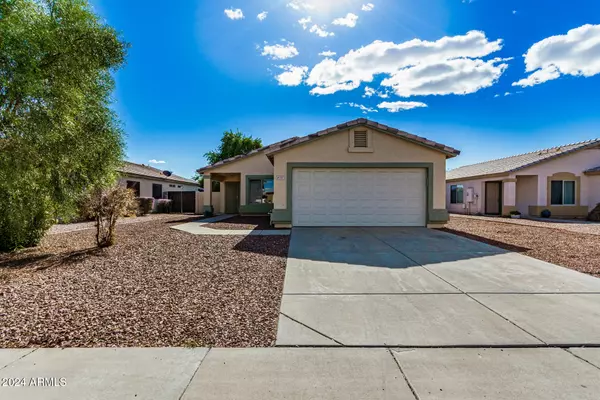 8757 W GRISWOLD Road, Peoria, AZ 85345