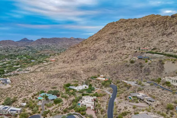 Paradise Valley, AZ 85253,5625 E INDIAN BEND Road