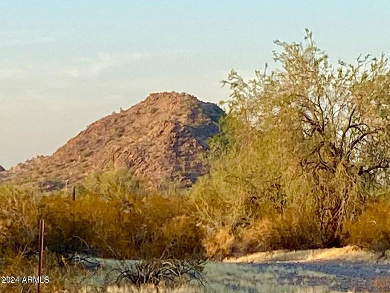 Liebre Rd Lot #2 1.5 Acres -- #-, Maricopa, AZ 85139