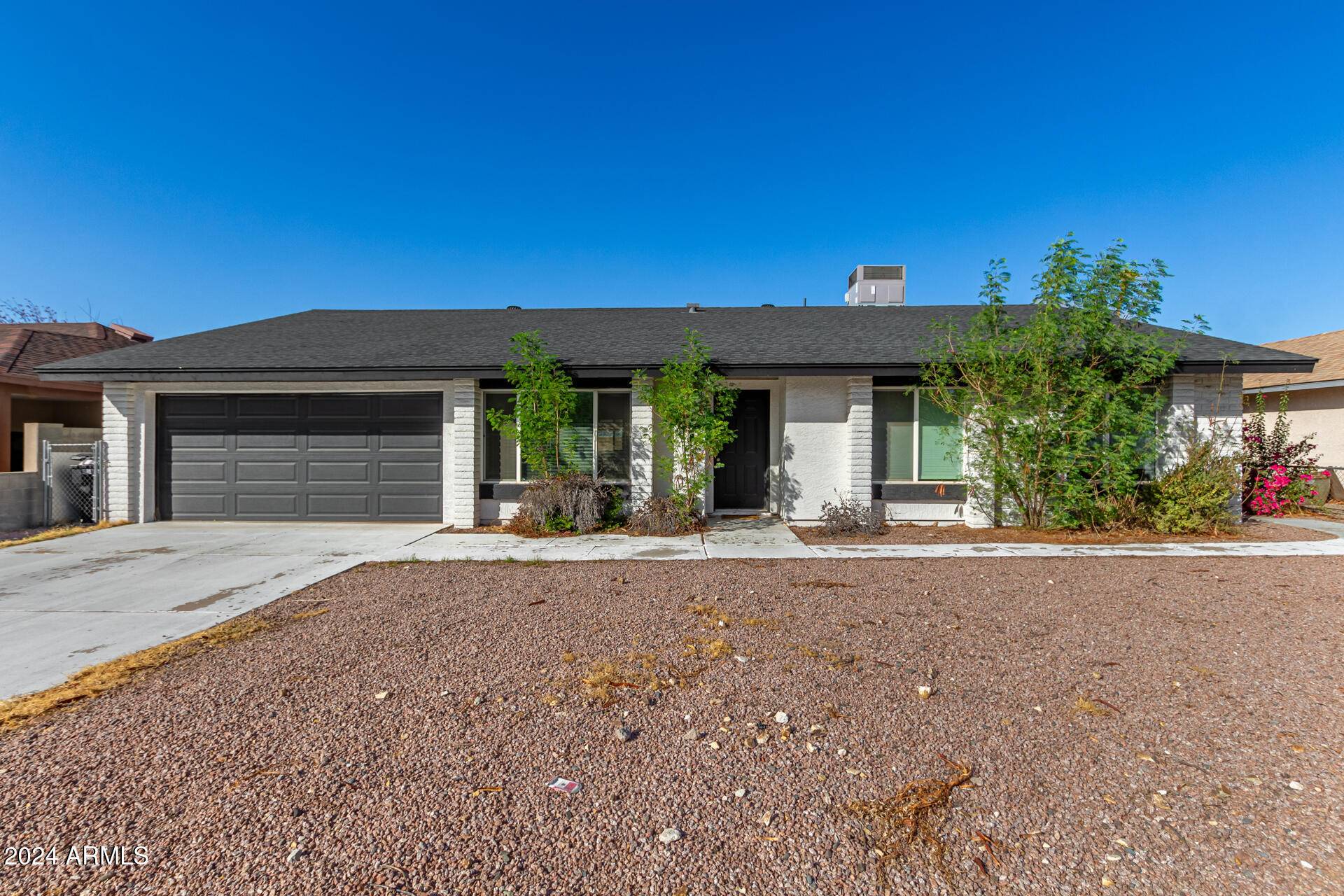 4114 E APOLLO Road, Phoenix, AZ 85042