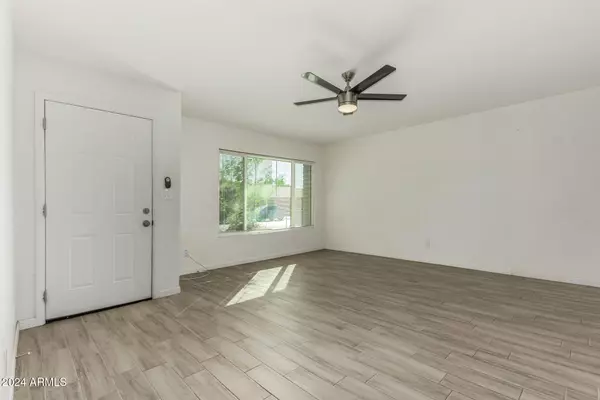 Phoenix, AZ 85042,4114 E APOLLO Road