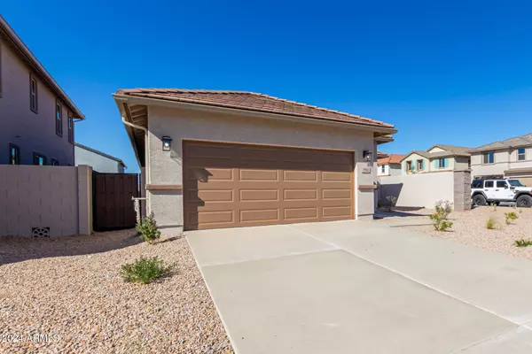 San Tan Valley, AZ 85143,7512 E SWEET HONEY Lane