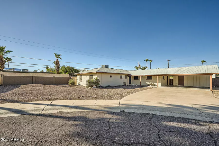 3402 E Carol Circle, Phoenix, AZ 85028