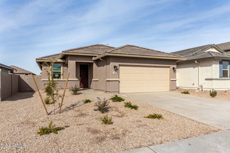 7468 E SWEET HONEY Lane, San Tan Valley, AZ 85143