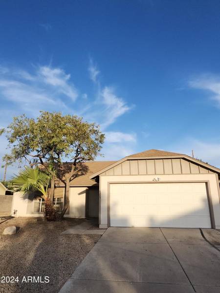 6555 N 71ST Drive, Glendale, AZ 85303