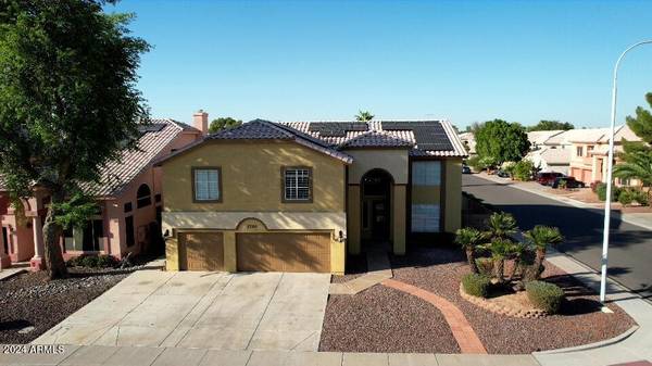 2320 W TOLEDO Place, Chandler, AZ 85224