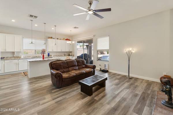 Chandler, AZ 85248,2276 W PERIWINKLE Way