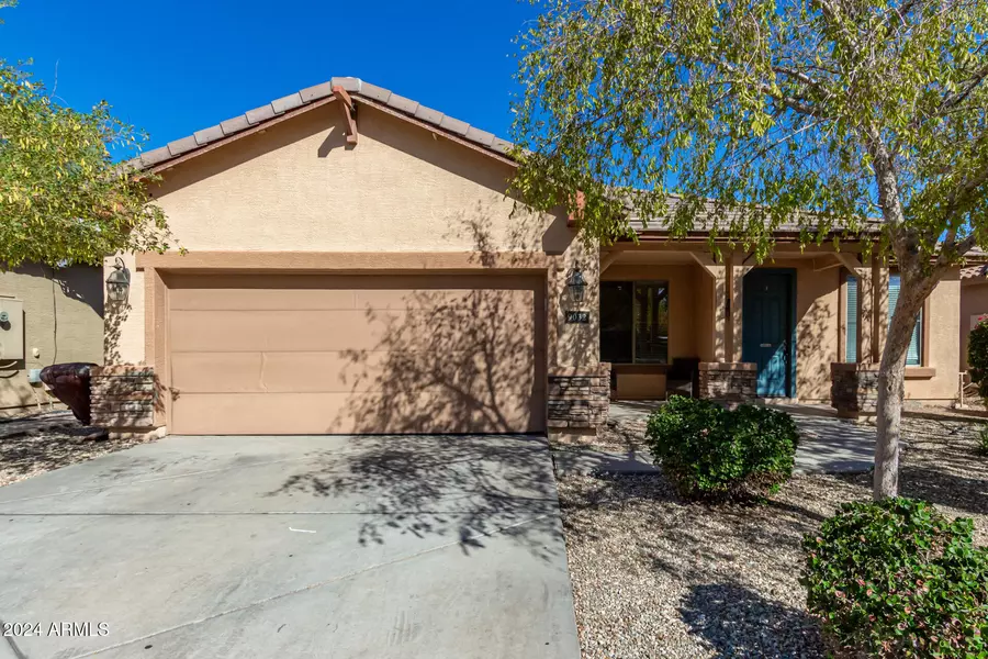 9032 W CROWN KING Road, Tolleson, AZ 85353