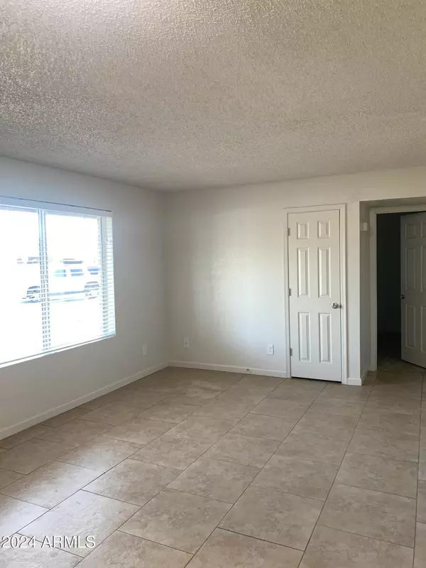 Mesa, AZ 85205,4606 E Camino Street #1