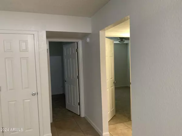 Mesa, AZ 85205,4606 E Camino Street #1