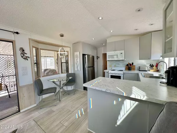 Mesa, AZ 85209,8865 E BASELINE Road #504