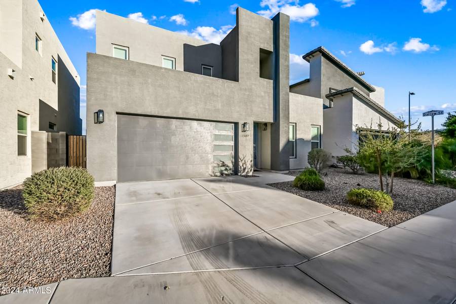 7507 S 23RD Drive, Phoenix, AZ 85041