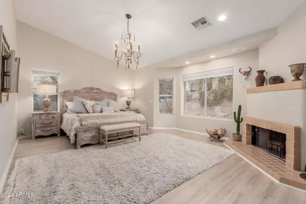 5741 E SUGARLOAF Trail Cave Creek, AZ 85331