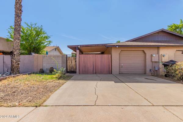 1321 E HOPI Circle, Mesa, AZ 85204