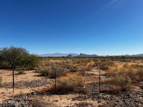 Tucson, AZ 85743,7711 GHOST RANCH Road #-