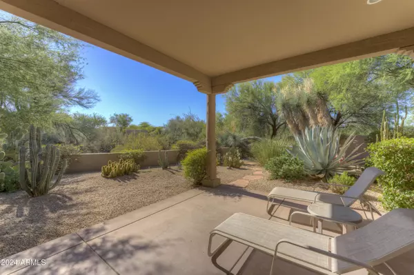 Scottsdale, AZ 85266,7481 E Whitethorn Circle #628