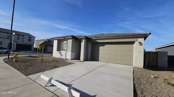 San Tan Valley, AZ 85140,37562 N COWBOY Lane