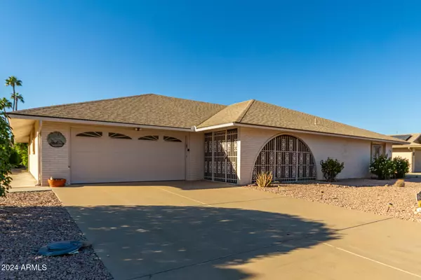 17808 N BUNTLINE Drive, Sun City West, AZ 85375