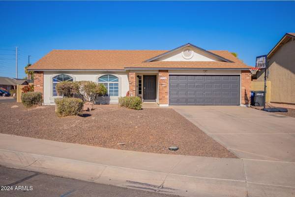 Gilbert, AZ 85296,2028 E DEVON Road