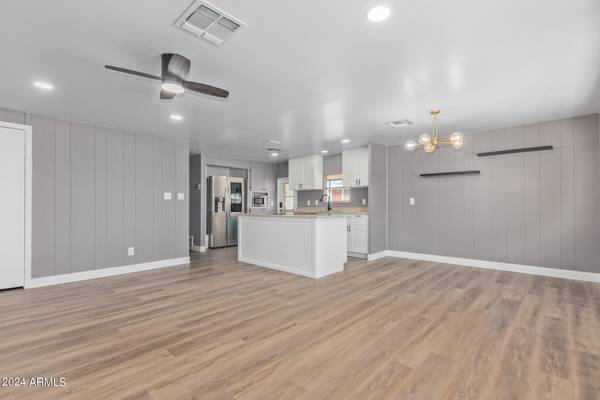 Mesa, AZ 85209,1666 S 77TH Street