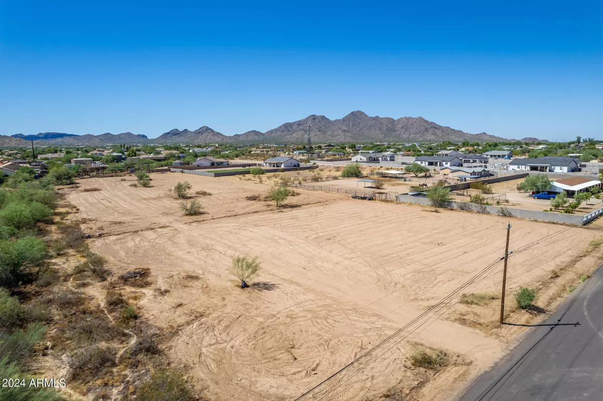 Queen Creek, AZ 85142,2 E Happy Road E #-