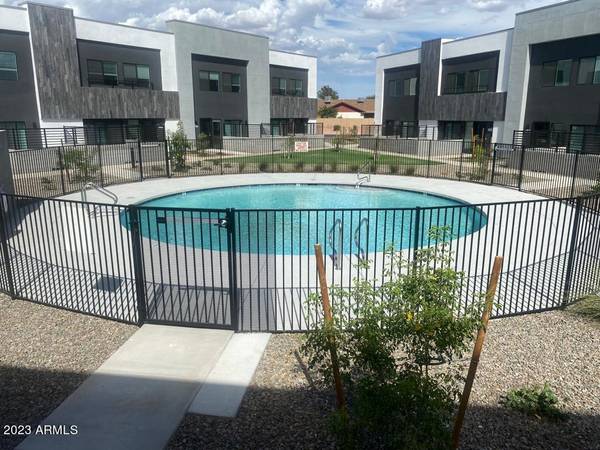 Mesa, AZ 85204,432 S 32nd Street #121