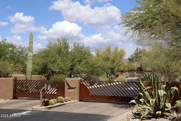 Carefree, AZ 85377,8502 E CAVE CREEK Road #39