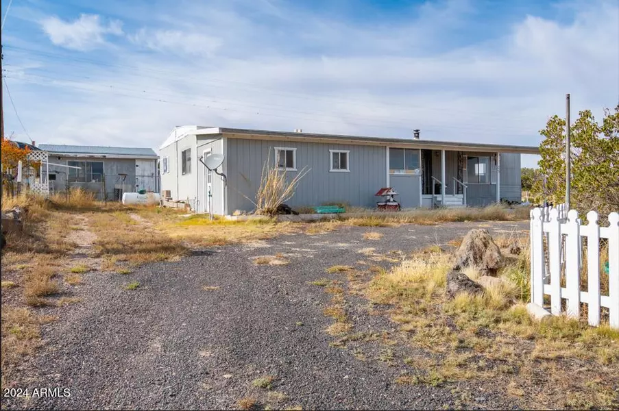 25 Short Lane, Concho, AZ 85924