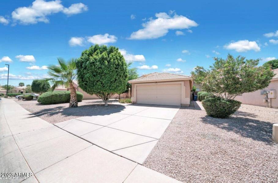 721 W OXFORD Lane, Gilbert, AZ 85233