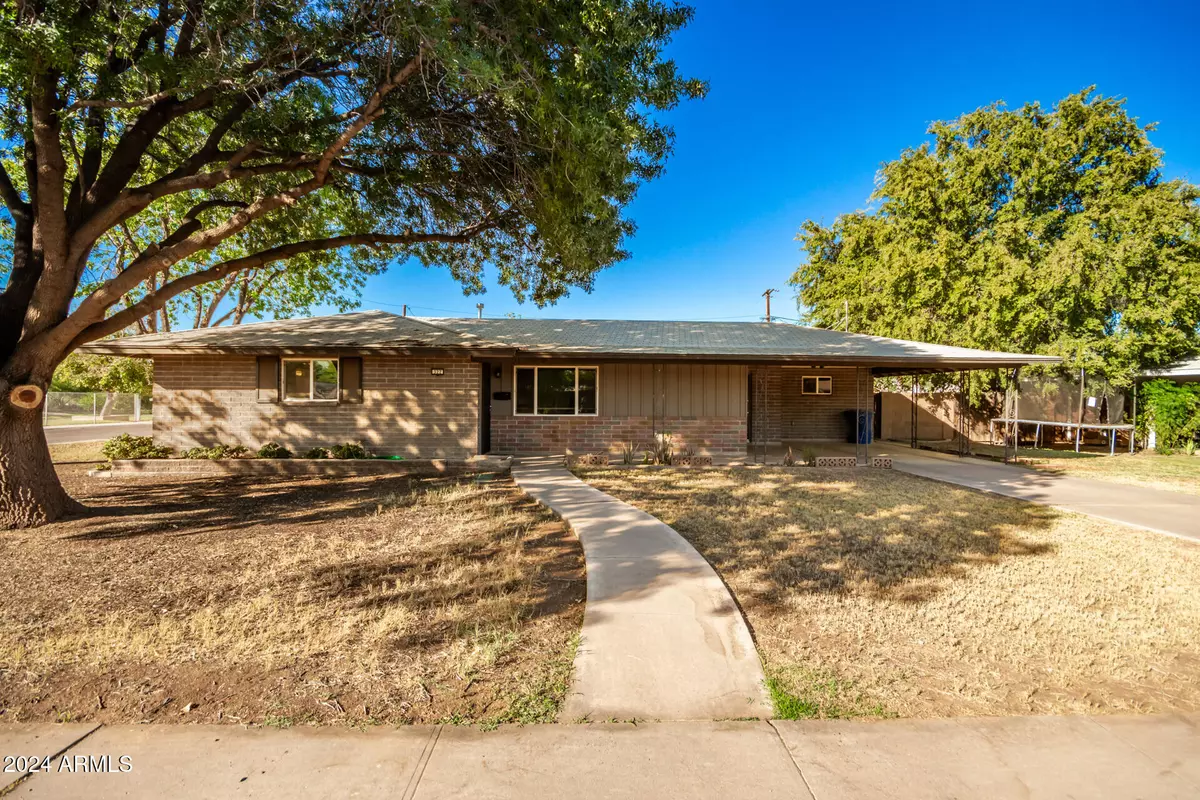 Tempe, AZ 85282,322 E LA DIOSA Drive