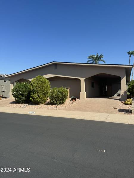 2533 N SNEAD Drive, Mesa, AZ 85215