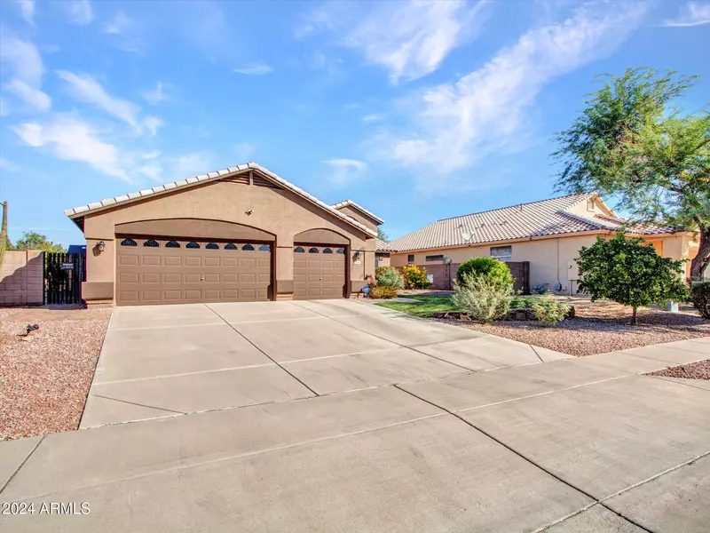 916 E BEAUTIFUL Lane, Phoenix, AZ 85042