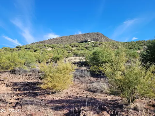 20 E FILOREE Lane #J, New River, AZ 85087