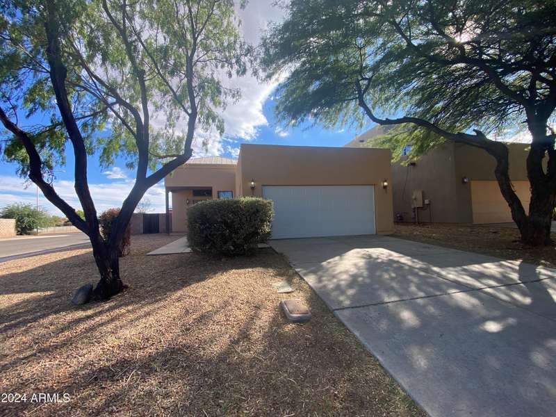 1676 KNOWLTON Street, Sierra Vista, AZ 85635