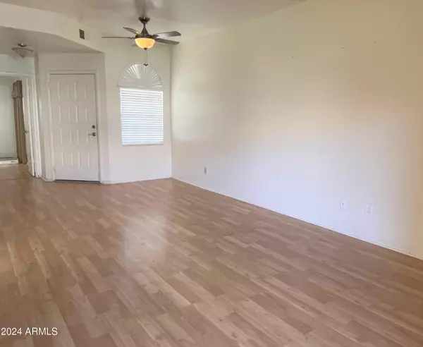 Mesa, AZ 85201,930 N Mesa Drive #1027